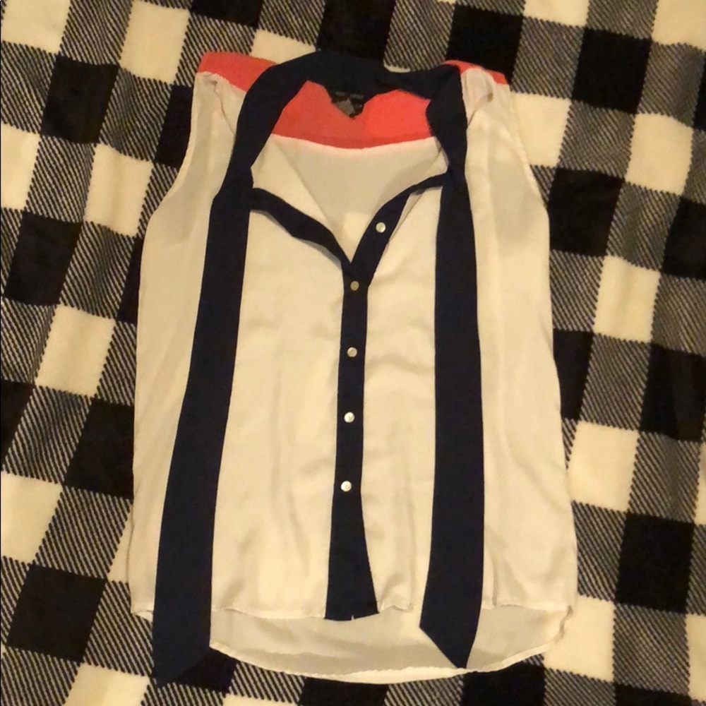 Button Down Tank